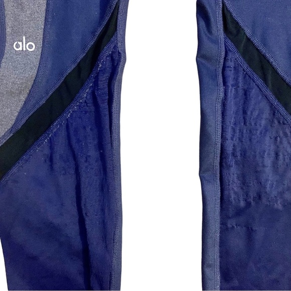 Alo leggings size small. Navy blue, gray & black, with flaws-see description - Picture 4 of 6